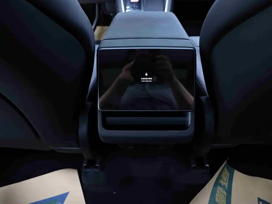 Model Y 2025 Rear-Wheel Drive