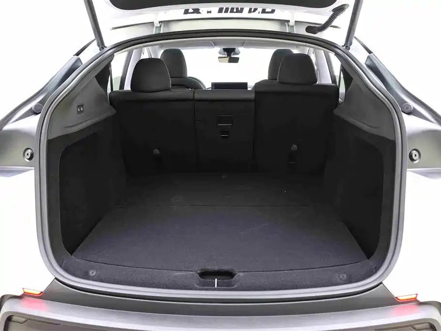 Model Y 2025 Rear-Wheel Drive