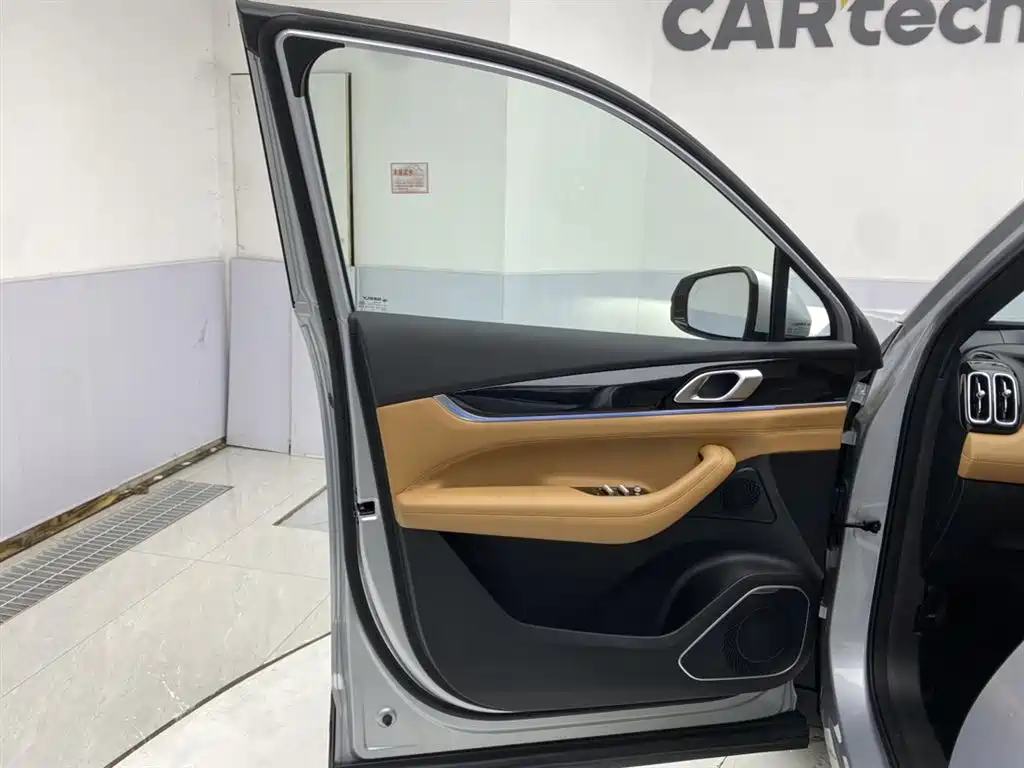 Geely Boyue L 2025 4th Generation 1.5TD DCT Shanhe