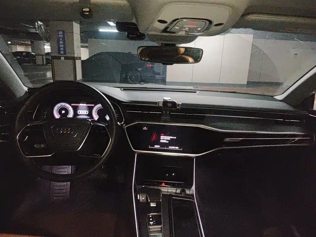 Audi A7L 2024 45 TFSI Luxury