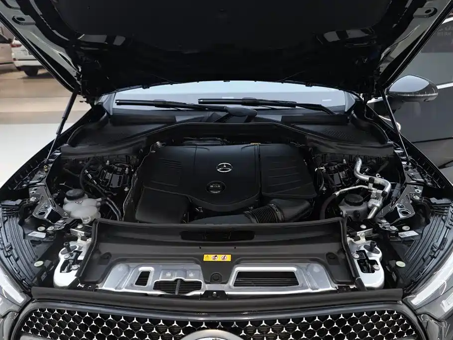 Mercedes-Benz GLC 260 L 4MATIC Dynamic Edition 2025