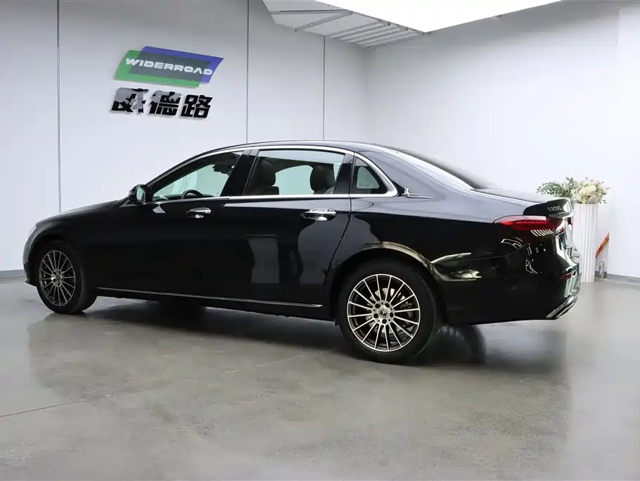 Mercedes-Benz E-Class 2023 Facelift E 260 L