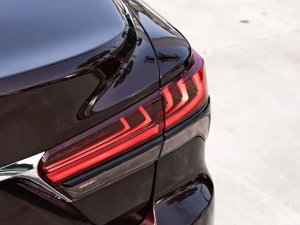 Lexus LS 2021 500h Luxury Edition