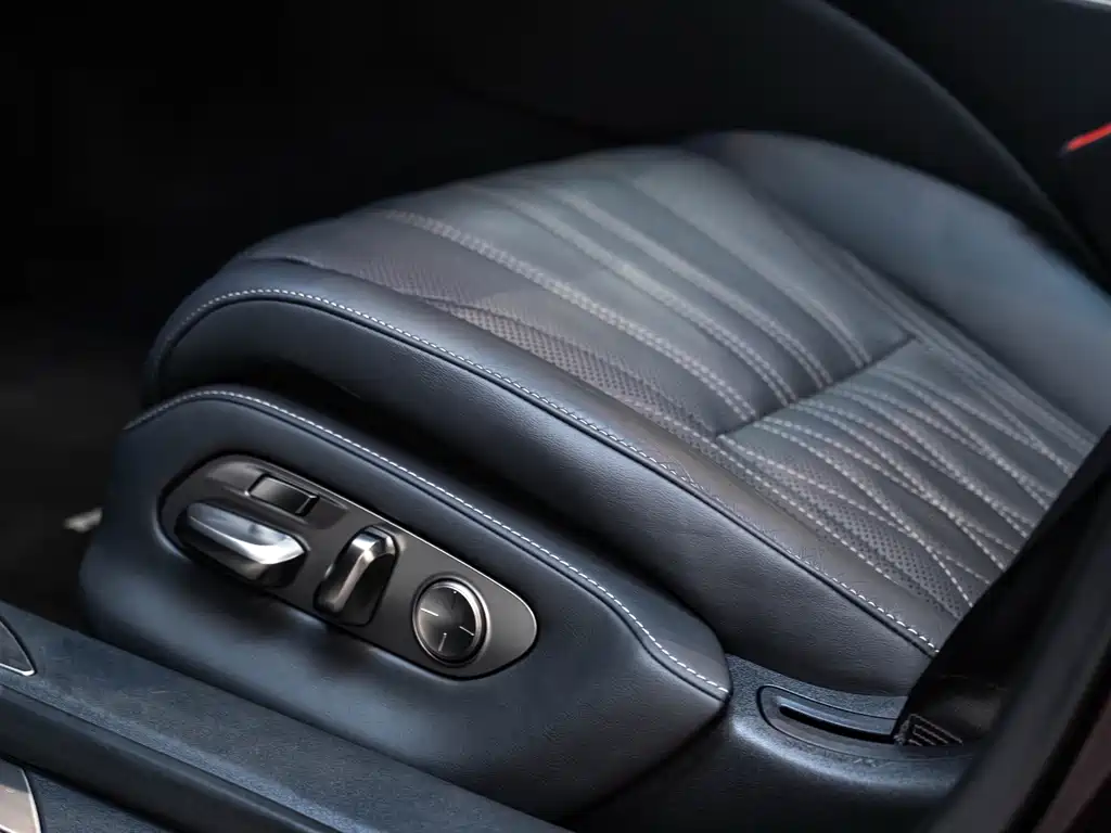Lexus LS 2021 500h Luxury Edition