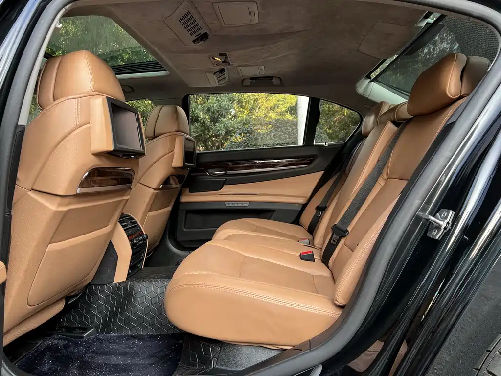 BMW 7 Series 2010 760Li