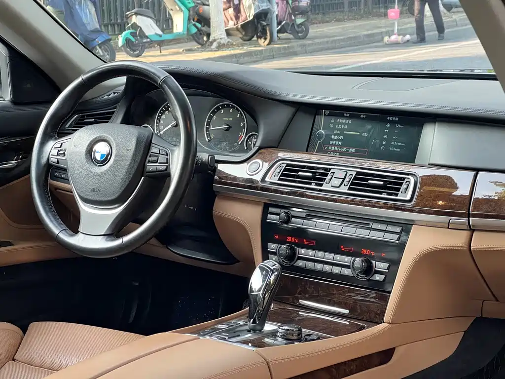 BMW 7 Series 2010 760Li