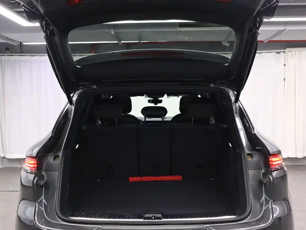 Porsche Cayenne 2024 3.0T