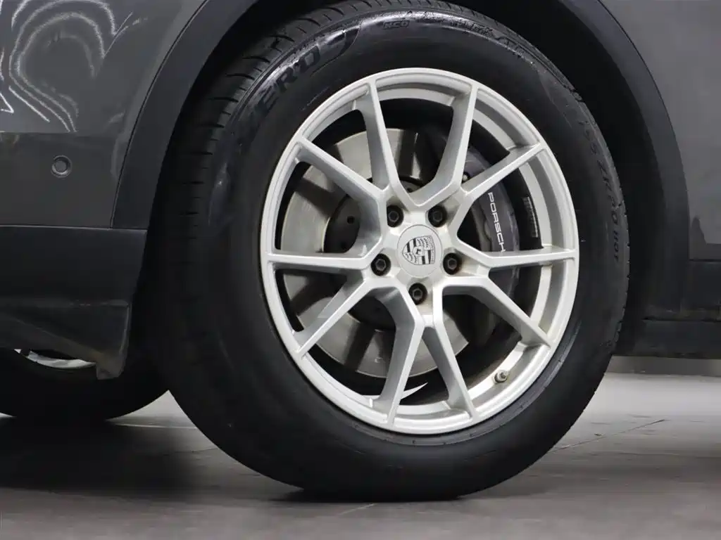 Porsche Cayenne 2024 3.0T