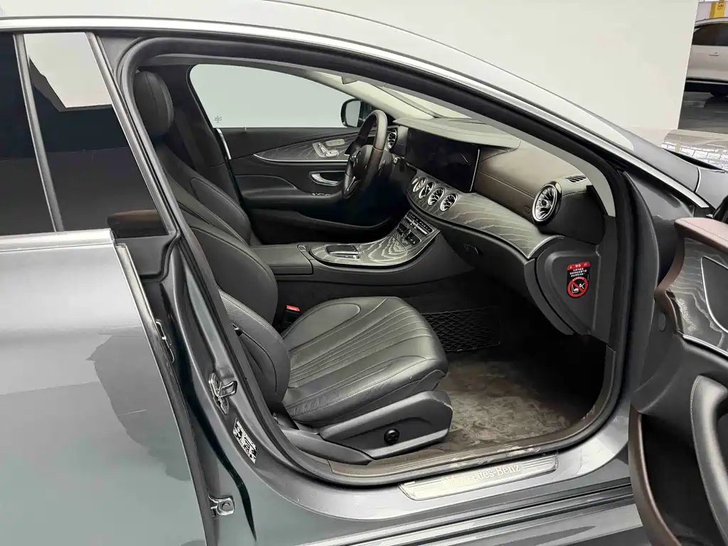 Mercedes-Benz CLS 2018 CLS 300 Dynamic Edition