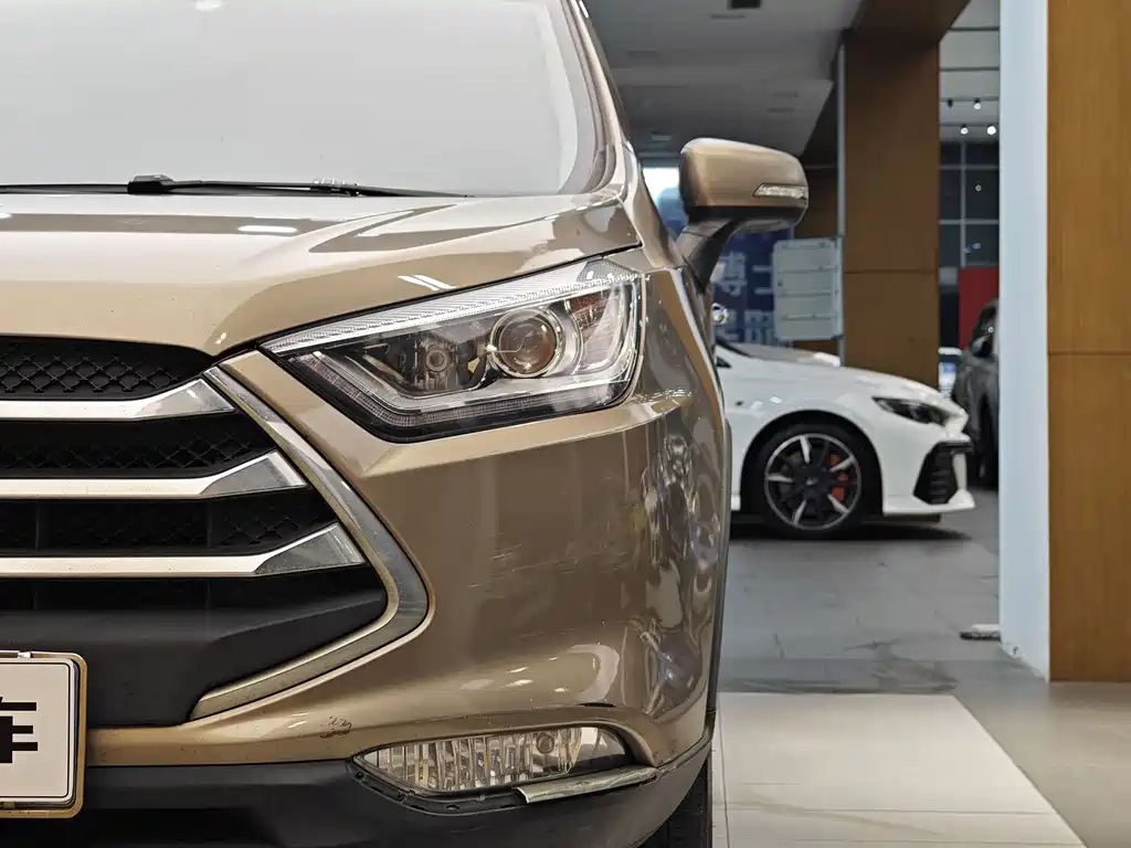 JAC Refine S3 2016 1.5L CVT Luxury Intelligent Edition
