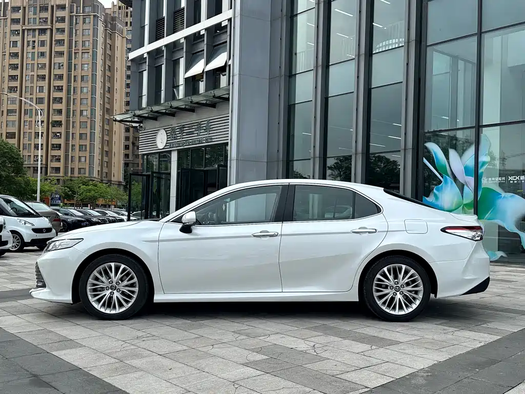 Camry 2019 2.5G Luxury Edition China VI