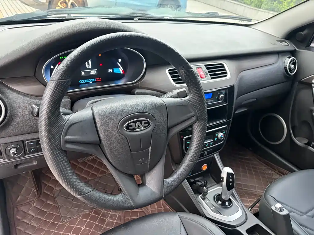 JAC iEVA50 2019 Luxury Intelligent Edition