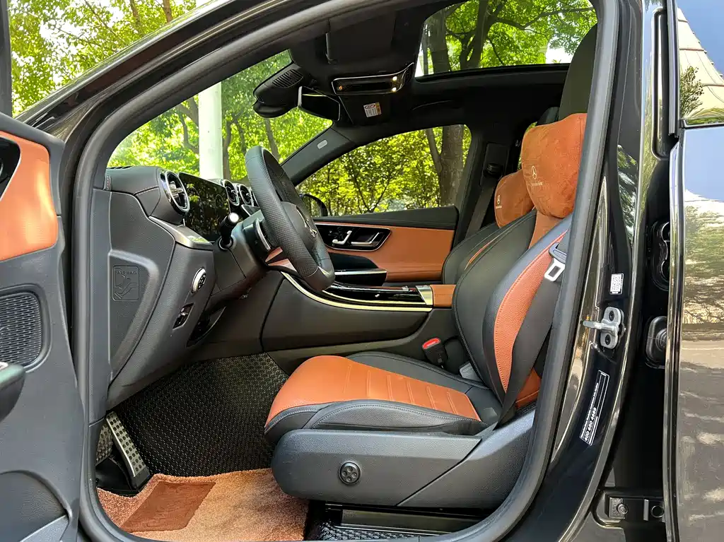 Mercedes-Benz GLC Coupe 2024 GLC 260 4MATIC Coupe SUV