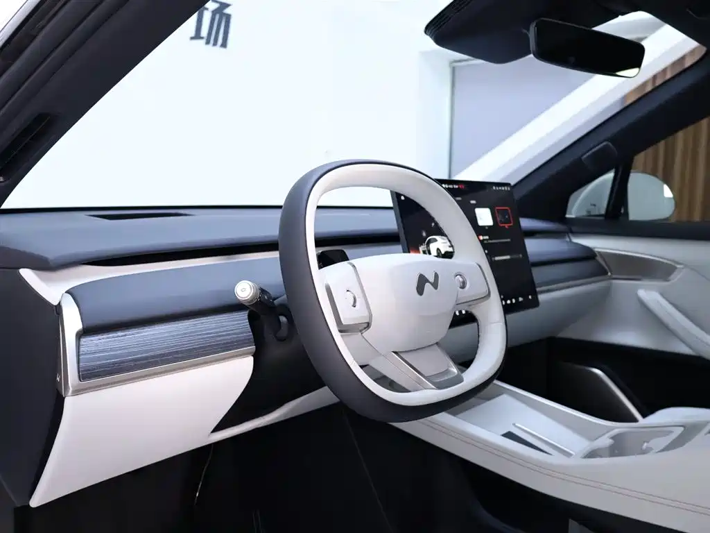 Onvo L60 2025 60kWh RWD