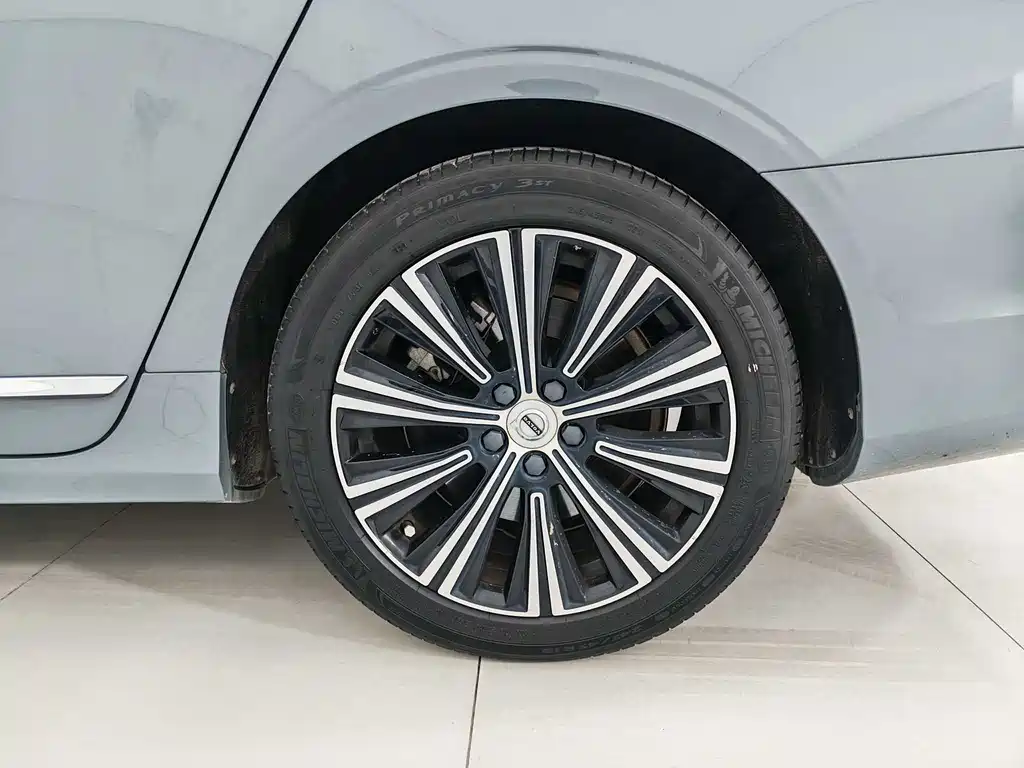 Volvo S90 2021 B5 Zhiyi Luxury Edition