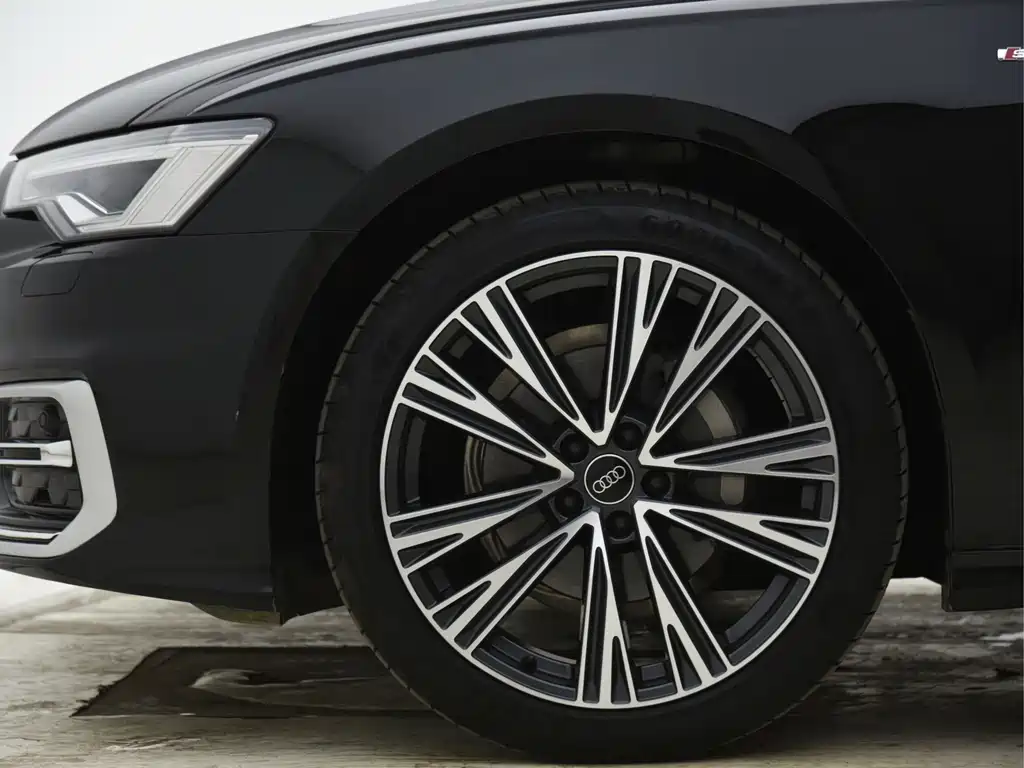Audi A6L 2024 40 TFSI Luxury Dynamic Edition