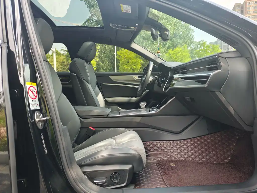 Audi A6L 2024 40 TFSI Luxury Dynamic Edition