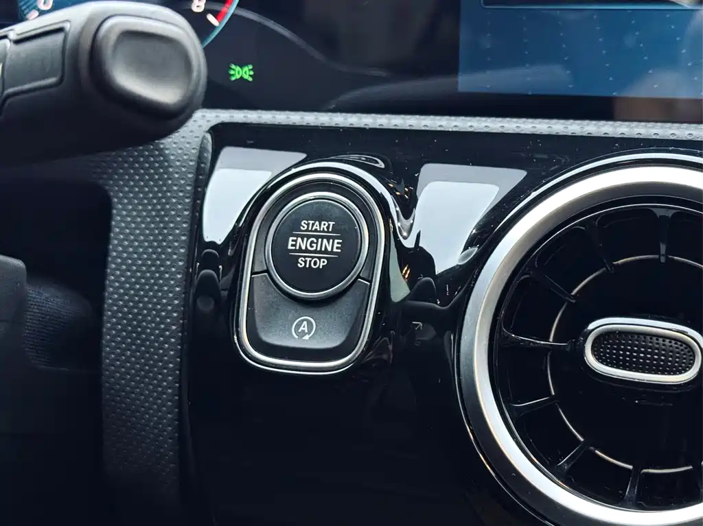 Mercedes-Benz A-Class 2022 A 200 L Sport Sedan Dynamic