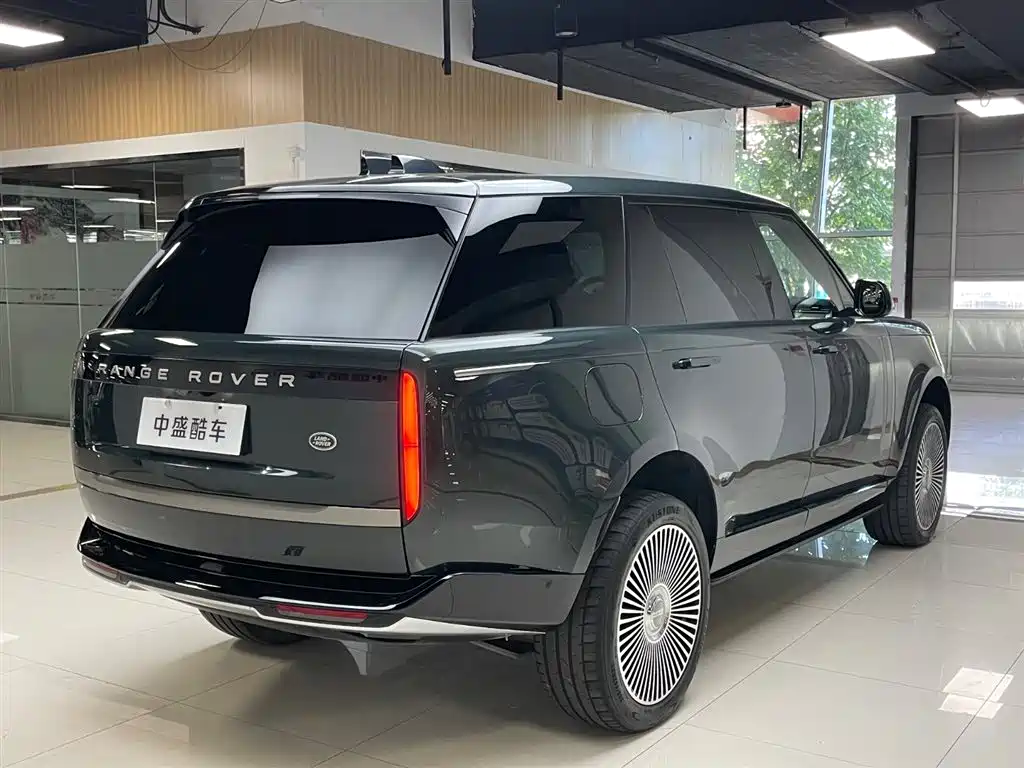 Range Rover 2024 3.0 L6 400PS Extended Edition Seven-Seater