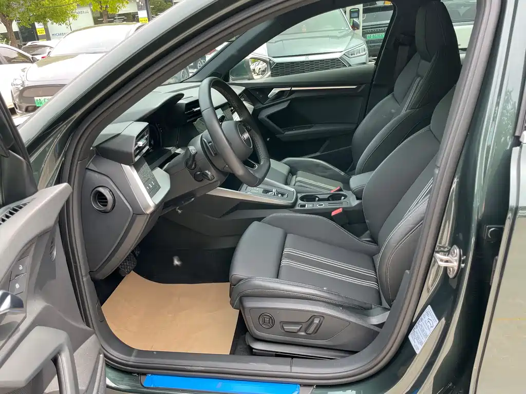 Audi A3 2023 A3L Limousine 35 TFSI Fashion Sport