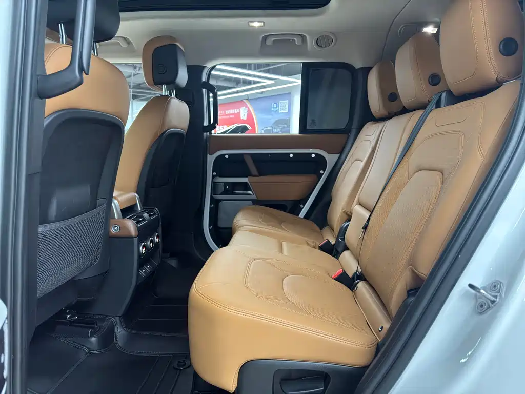 Land Rover Defender 2023 130 3.0T P400 HSE