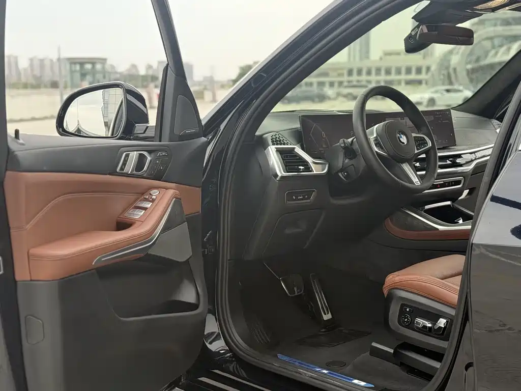 BMW X7 2023 xDrive40i M Sport Package