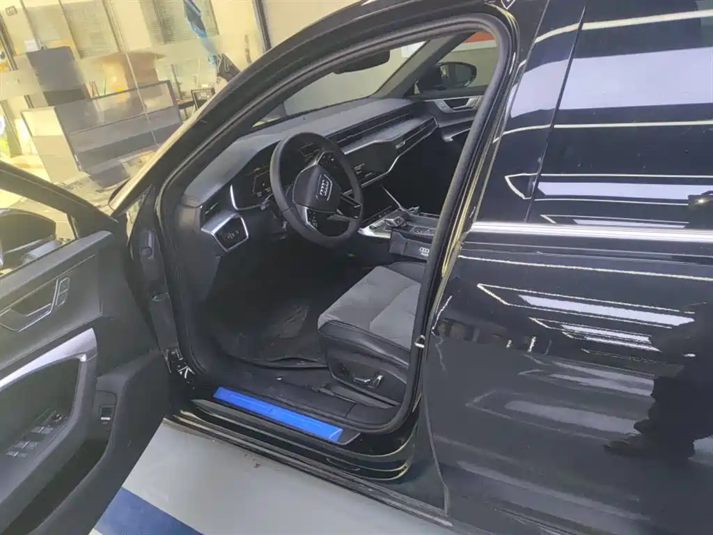 Audi A6L 2024 40 TFSI Luxury Dynamic Edition
