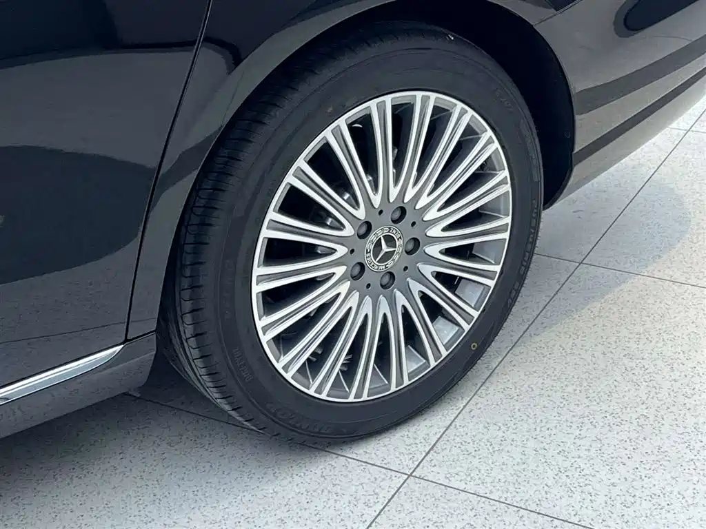 Mercedes-Benz E-Class 2021 E 300 L Luxury