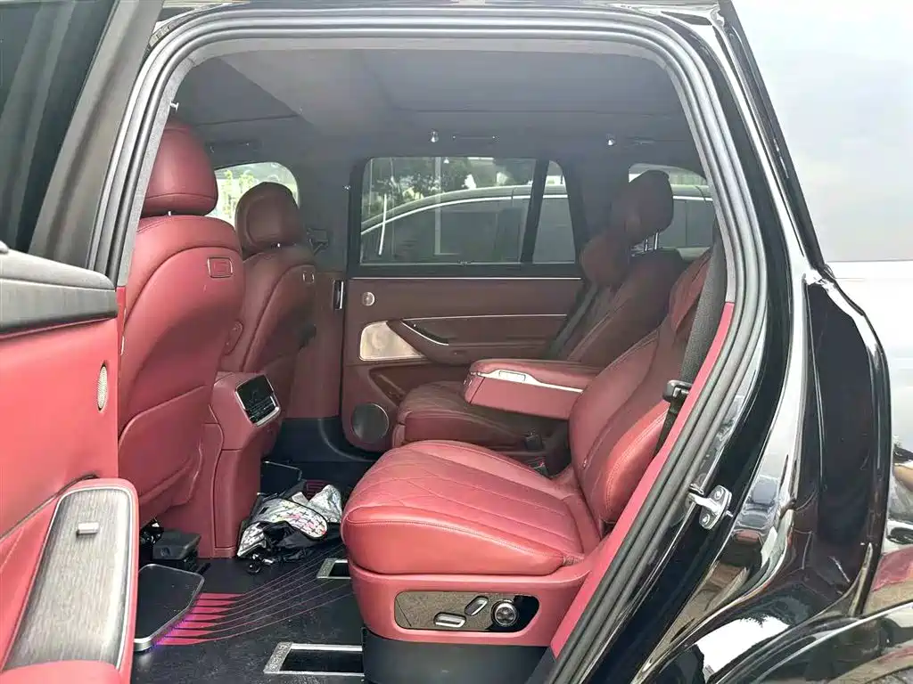 AITO M8 2025 EREV Max+ 53.4kWh 6-Seater with 192-Line LiDAR