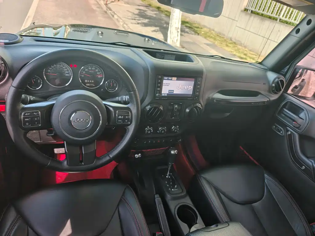 Wrangler 2017 3.6L Rubicon Recon 10th Anniversary Limited Edition