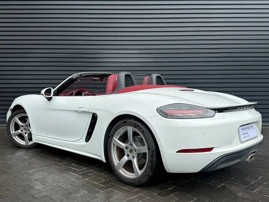 Porsche 718 Boxster 2.0T 2022