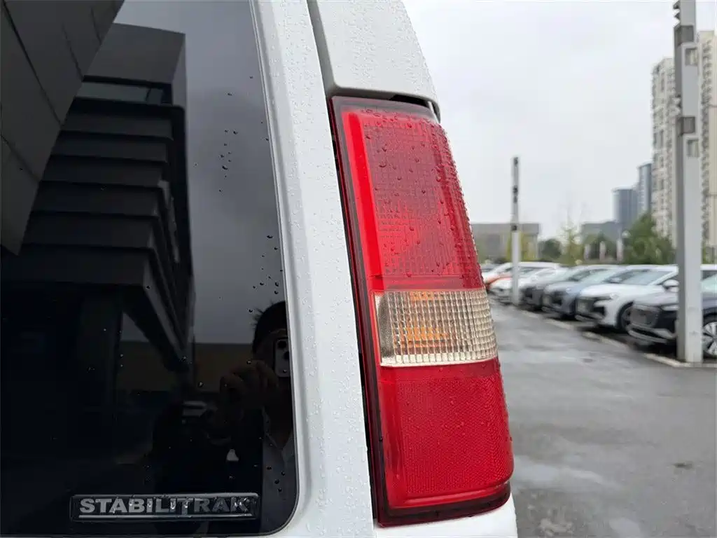 SAVANA 2012 6.0L Leader Classic Edition