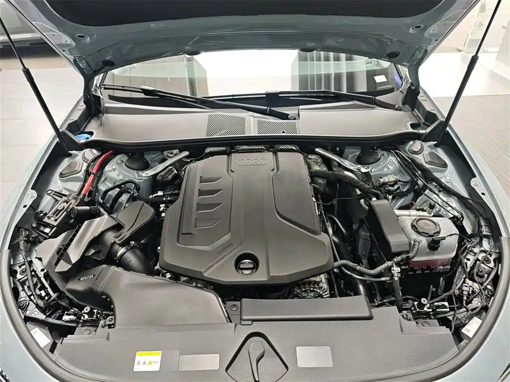Audi A5L 2026 2.0T Sport Plus