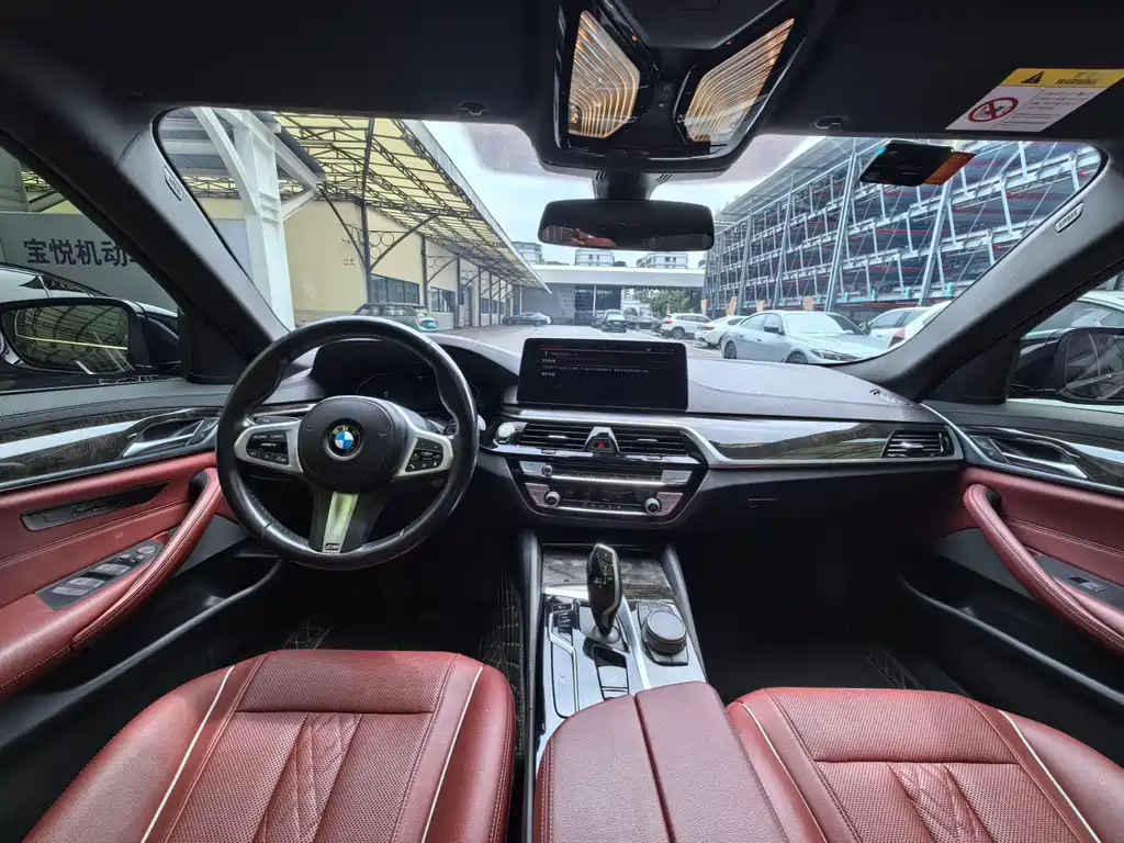 BMW 5 Series 2021 525Li M Sport Package