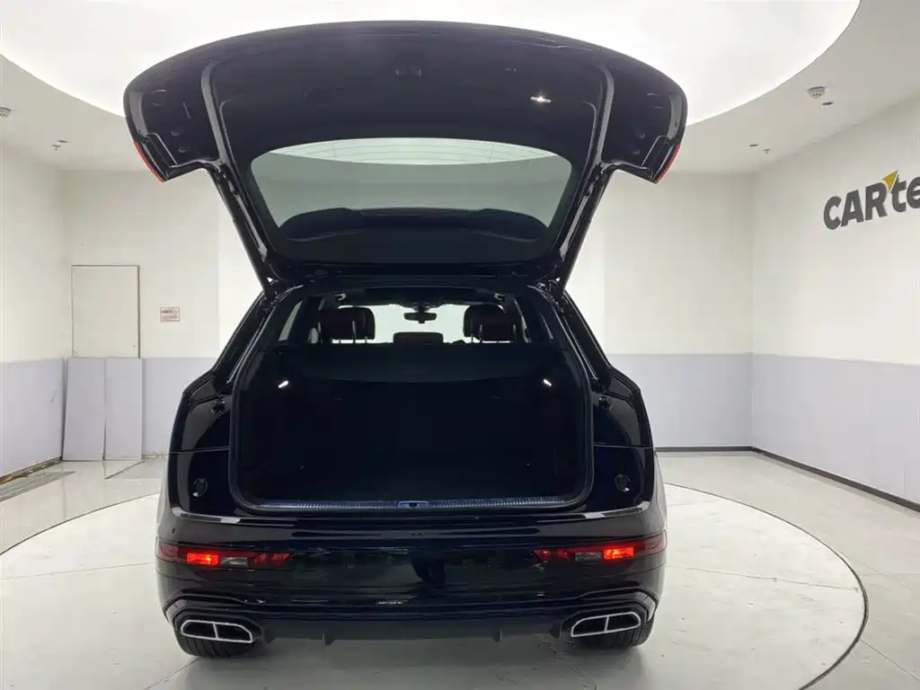 Audi Q5L 2024 45 TFSI Luxury Dynamic Edition