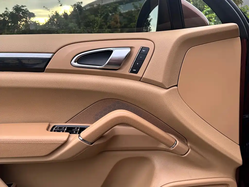 Porsche Cayenne S