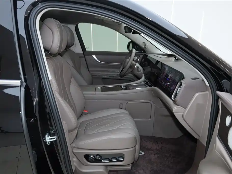 AITO M9 2024 EREV Ultra Edition 42kWh 6-Seater