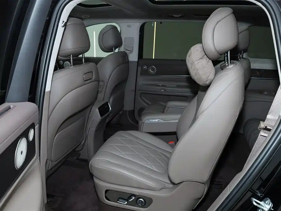 AITO M9 2024 EREV Ultra Edition 42kWh 6-Seater