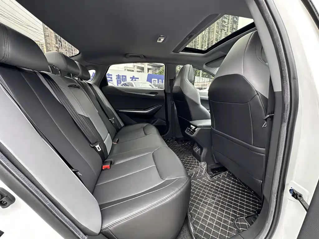 Changan Eado PLUS 2023 1.5T DCT Premium