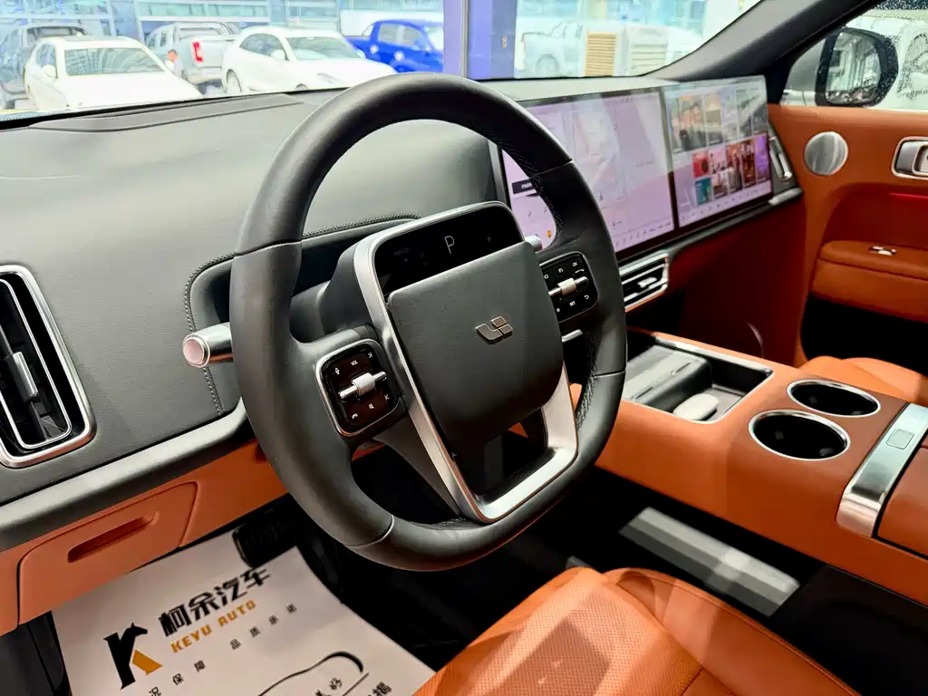 Li Auto L8 2023 Pro