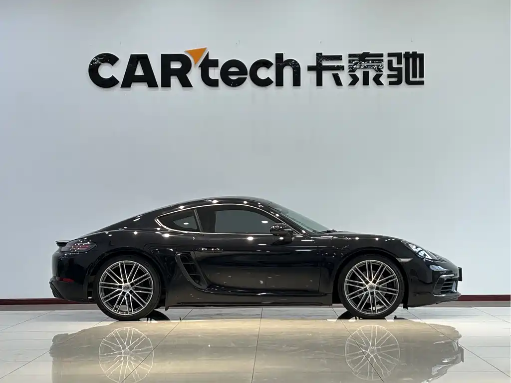 Porsche 718 Cayman 2.0T