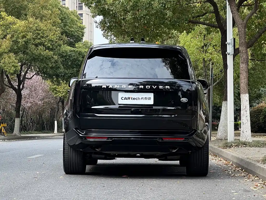 Range Rover 2023 3.0 L6 360PS Vogue Edition