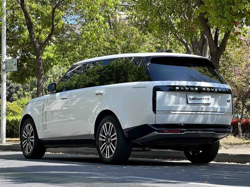 Land Rover Range Rover 2023 3.0 L6 400PS Autobiography LWB