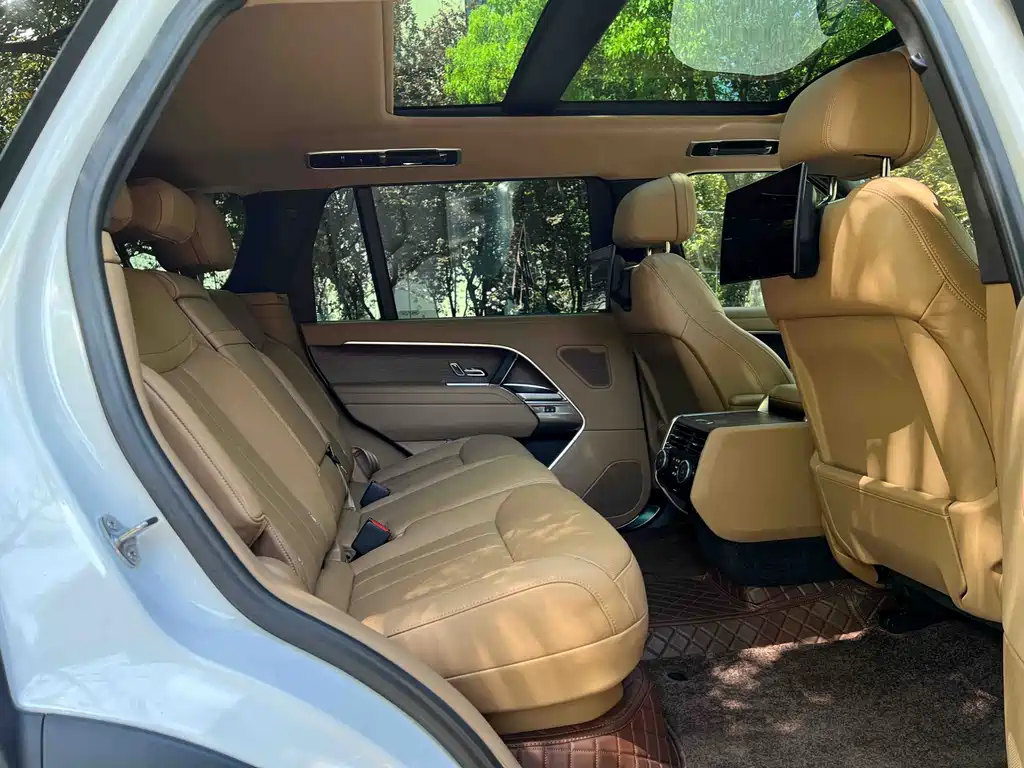 Land Rover Range Rover 2023 3.0 L6 400PS Autobiography LWB