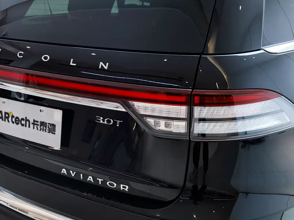 Lincoln Aviator 2023 3.0T V6 AWD Reserve Edition 6-Seater