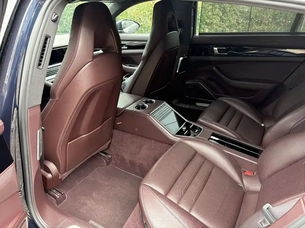 Porsche Panamera 2017 Executive LWB 3.0T