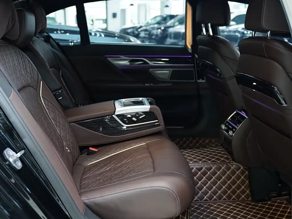 BMW 7 Series 2021 740Li Leading Edition M Sport Package