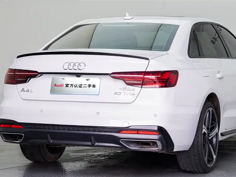 Audi A4L 2024 40 TFSI Luxury Dynamic Edition