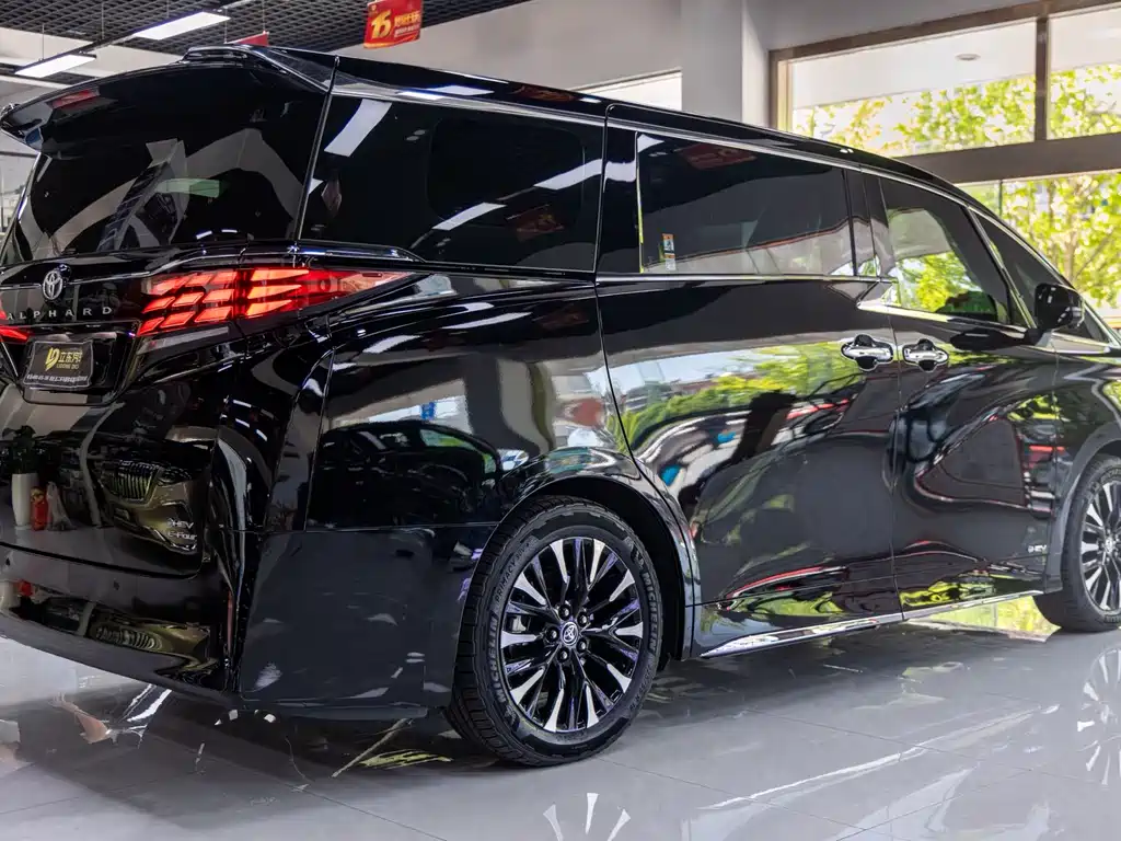 Alphard 2026 2.5L Automatic