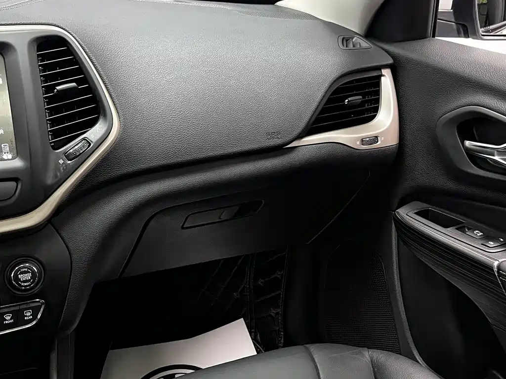 Jeep Cherokee 2017 2.4L Limited